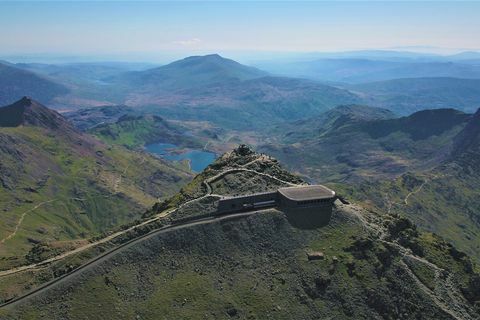 Почивки с влак Великобритания - планинска железопътна линия Snowdon