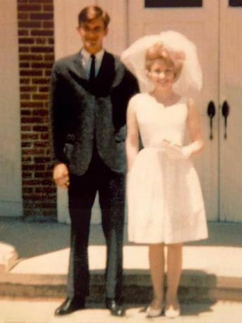 Дийн и Доли Партън в деня на сватбата им, 30 май 1966 г.