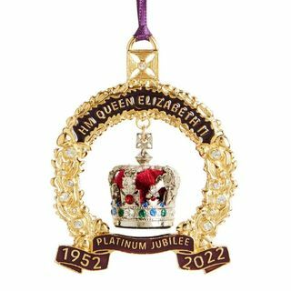 2022 Платинена юбилейна украса на императорската държавна корона
