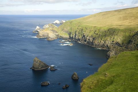 Остров на Шетландския бряг