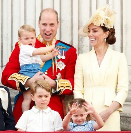 Какво живее в кралските деца на Кейт Мидълтън като извън домашни условия
