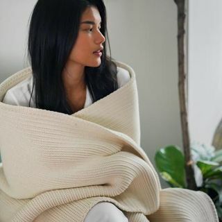 Луксозно памучно плетено утежнено одеяло