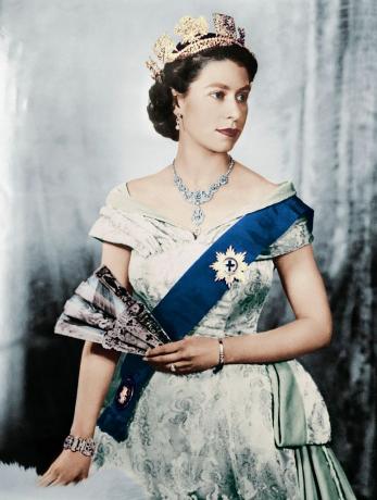 кралица Елизабет II на Англия