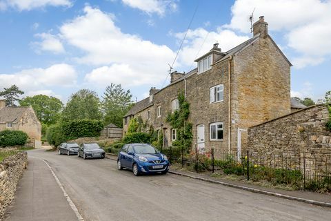 вила с цвят на мед за продажба в cotswolds