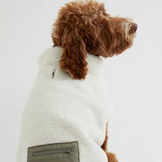 Яке за куче от изкуствена рижа с джобни детайли