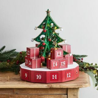 Коледна елха 3D дървен адвент календар