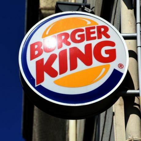 Марсилия, Франция 20200718 логото на бургер крал, видяно в клон на ресторант в Марсилия снимка от Джерард Бутиносопа изображенияlightrocket чрез Getty images
