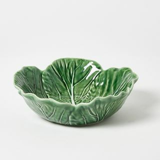 Средна керамична купа за сервиране със зелено зеле