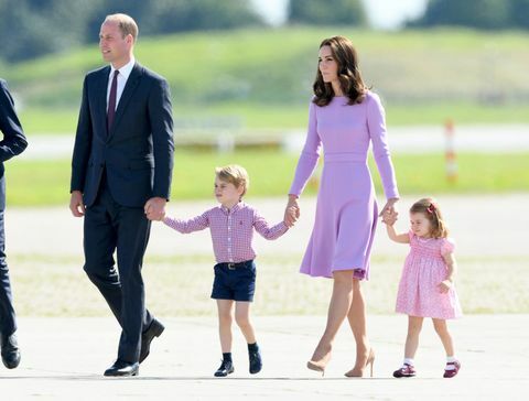 Херцогът на Кеймбридж, принц Джордж, херцогиня на Кеймбридж и принцеса Шарлот