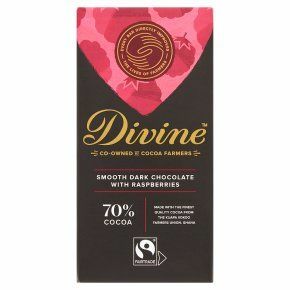 Divine Fairtrade 70% черен шоколад с малини90гр