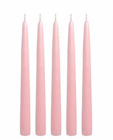 Свещи с розово покритие